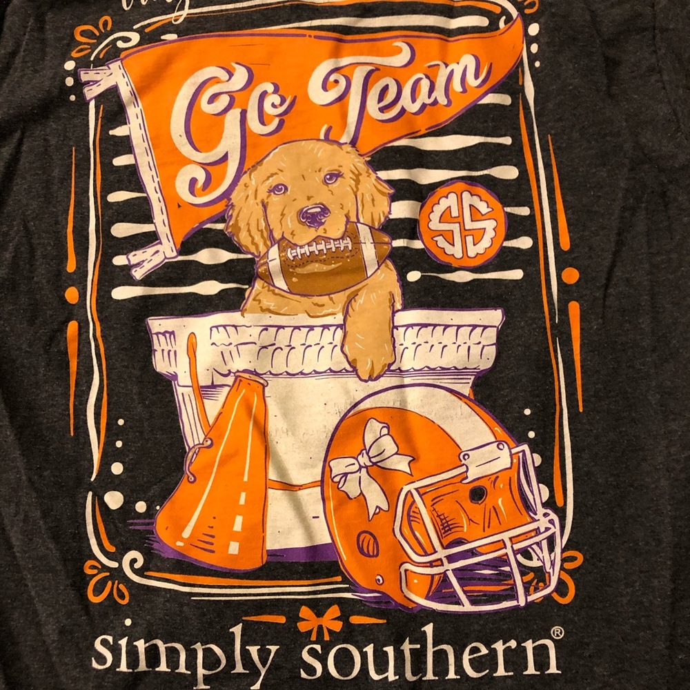 💥 3/$10!!! Simply Southern Clemson Shirt